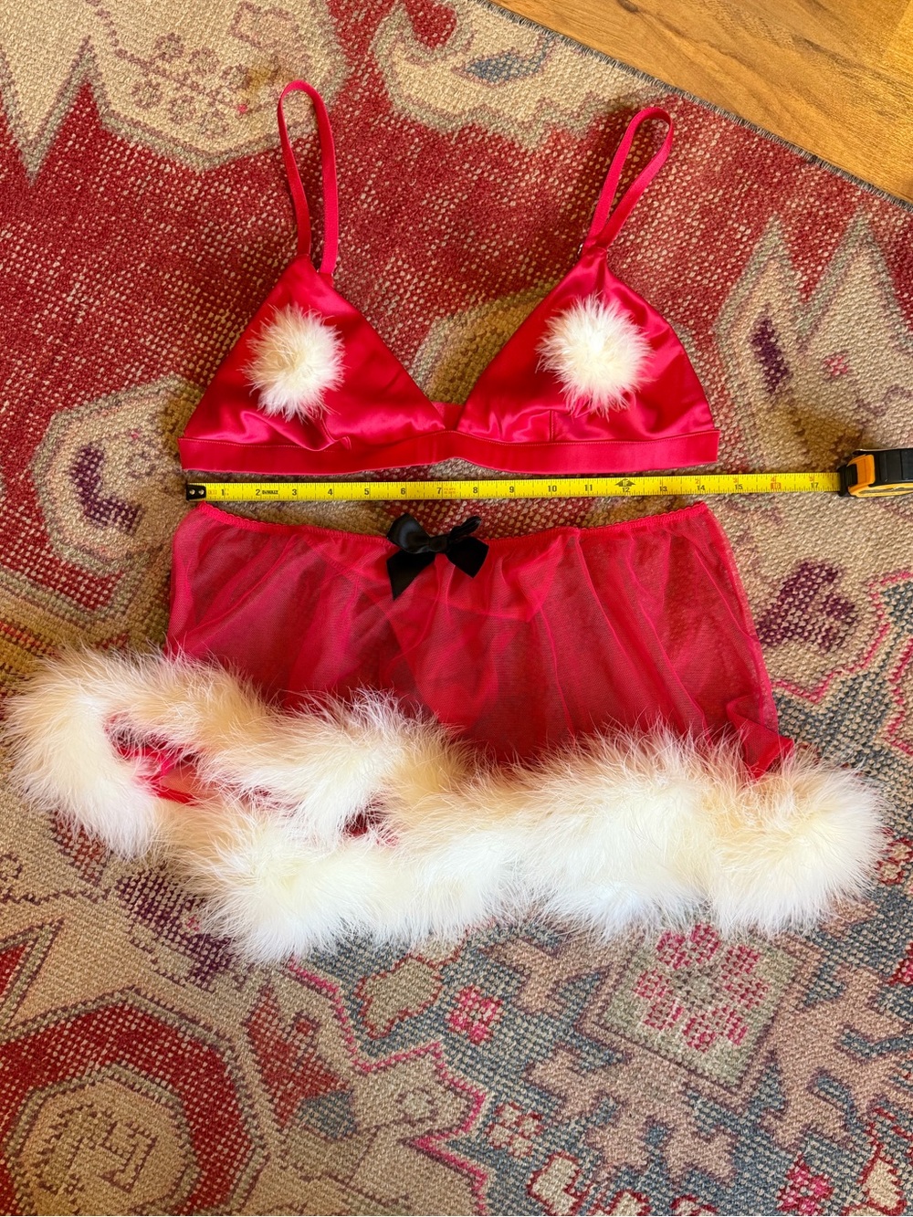 Rare 2010s Victorias Secret Santa lingerie